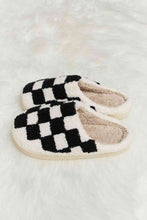Load image into Gallery viewer, Checkered Plush Slippers