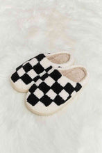 Load image into Gallery viewer, Checkered Plush Slippers