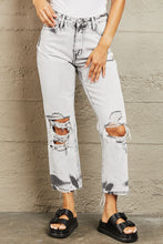 Load image into Gallery viewer, Now You See Me Cropped Jeans