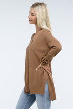 Load image into Gallery viewer, Hi-Low Hem Front Seam Sweater
