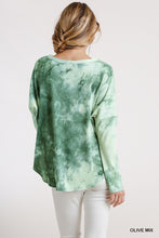 Load image into Gallery viewer, Olive Tie-Dye Ribbed Button Front Top
