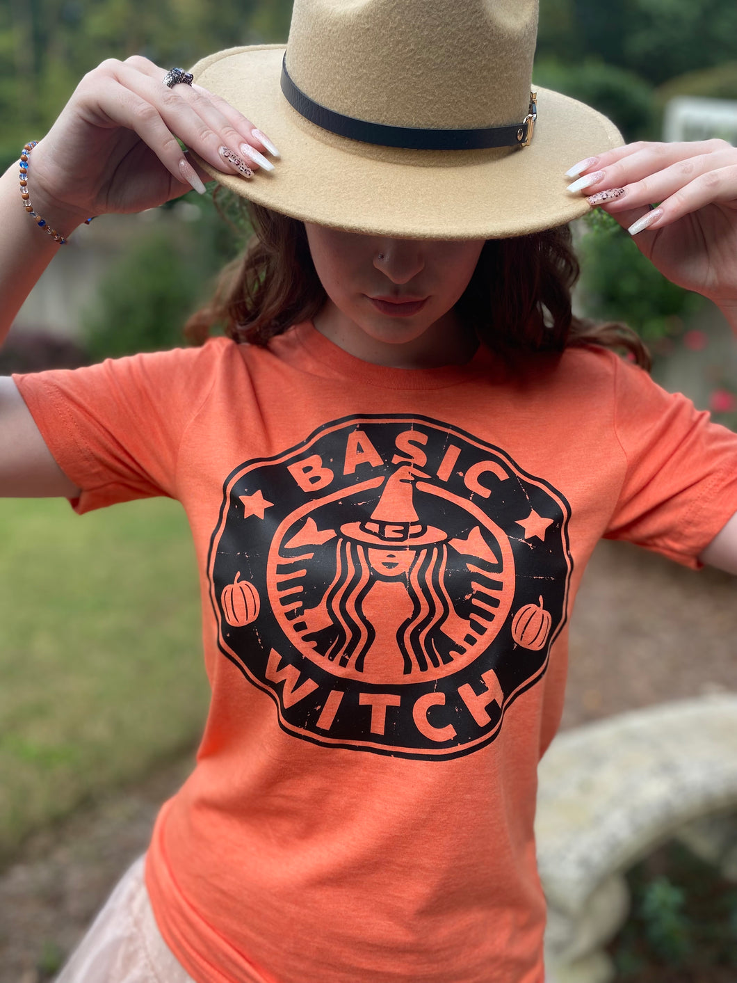 Basic Witch Tshirt*